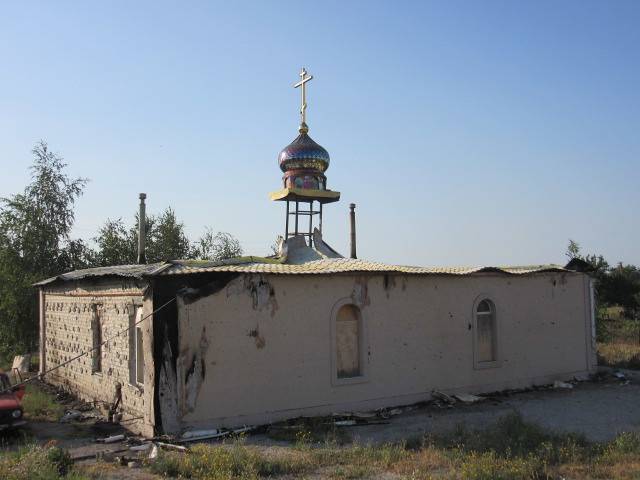 Украина подожгла зажигательным снарядом храм Московского Патриархата