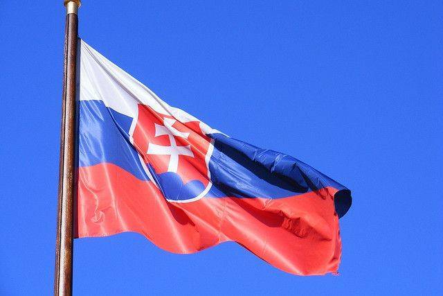 В Словакии рассмотрят резолюцию о снятии антироссийских санкций - Известия