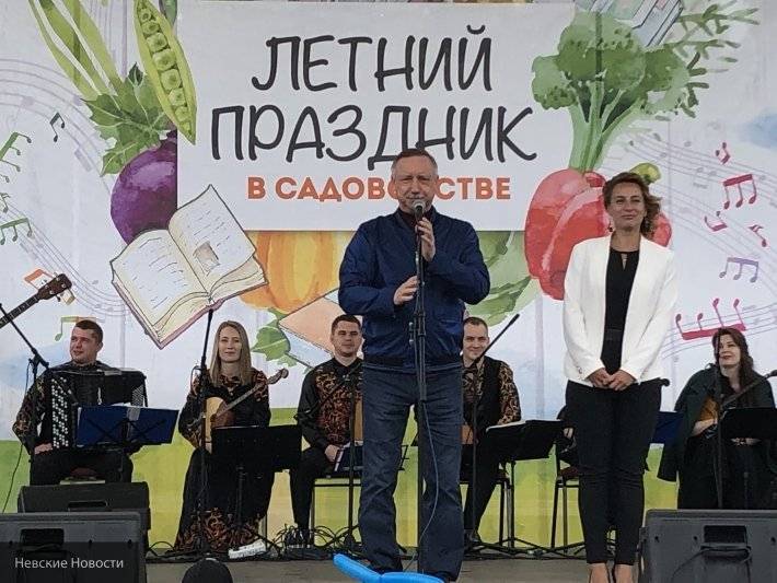 Беглов посетил СНТ «Красногорское» и пообщался с местными жителями