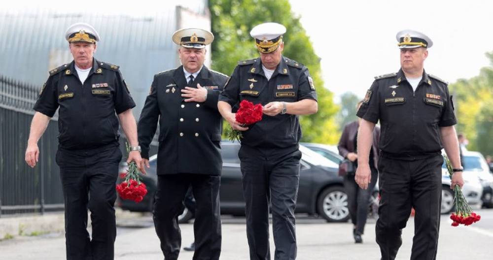 В Петербурге простились с погибшими в Баренцевом море подводниками