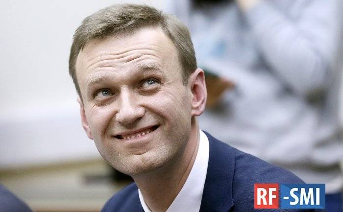 Продажный блогер Навальный собирает личные данные российских граждан по указке Запада