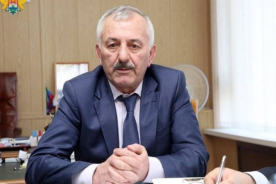 Бывшего мэра Махачкалы оштрафовали на 200 тысяч рублей по делу о превышении полномочий