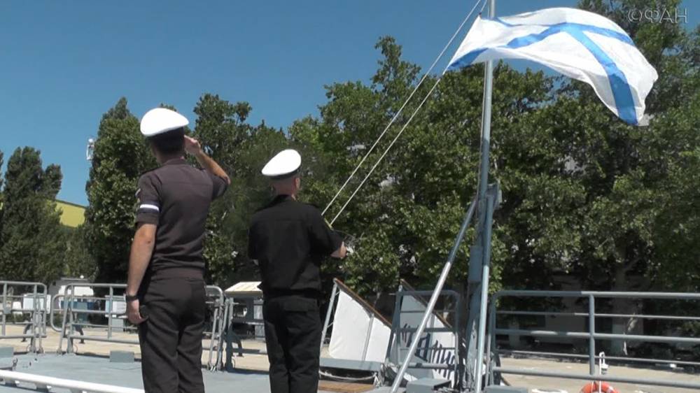 Память погибших подводников почтили на Черноморском флоте