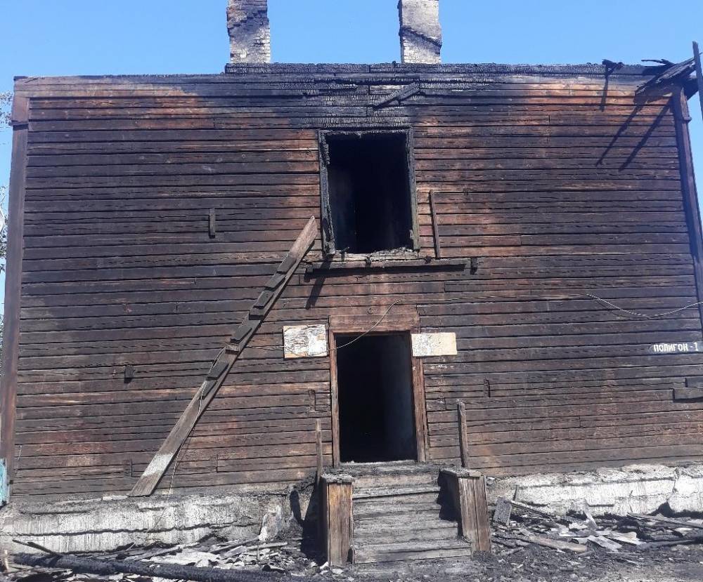 В Улан-Удэ горел жилой дом в поселке Полигон