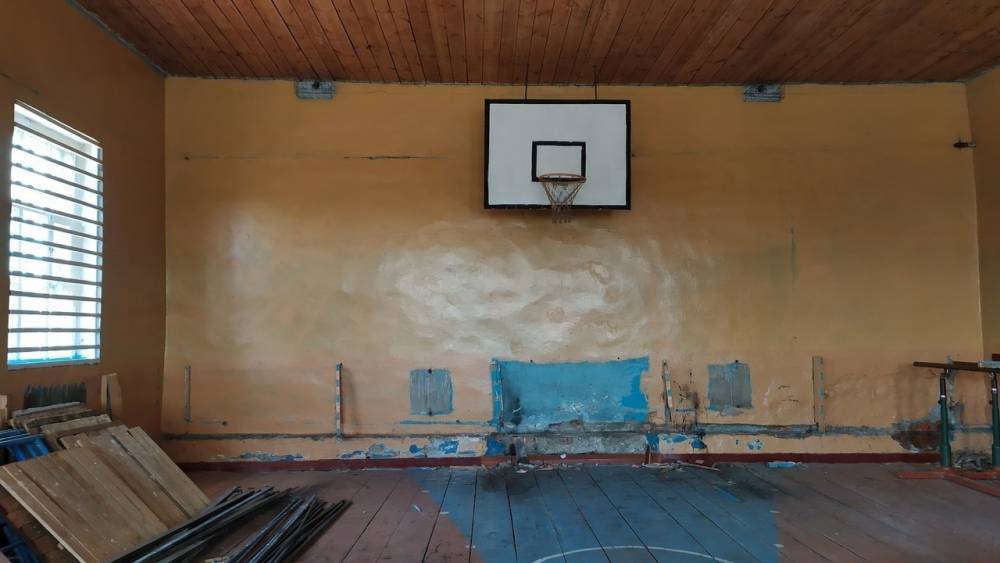 В Поплевинской школе начался ремонт спортивного зала | РИА «7 новостей»