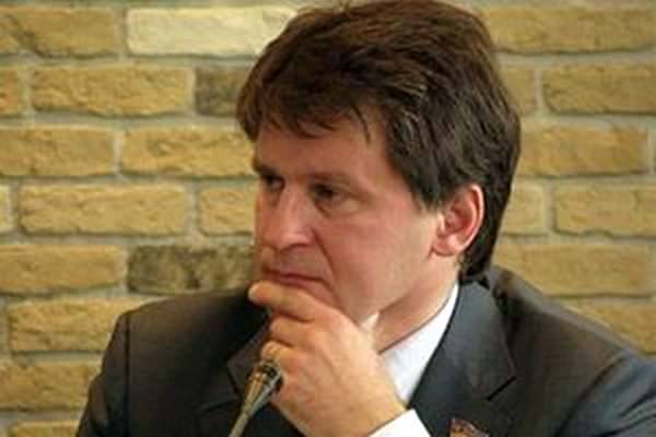 От кредиторов «спрячут» избиратели? Почему экс-депутат Павел Костенко идет в депутаты