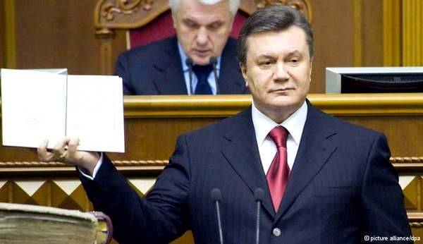 Пол-срока Януковича: хотел стать Путиным, стал Лукашенко?
