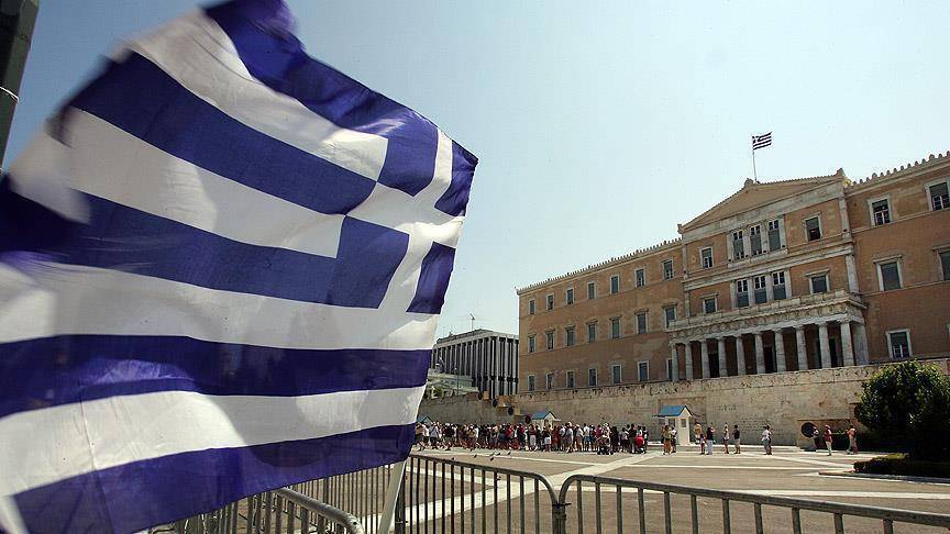 В Греции начались досрочные выборы в парламент