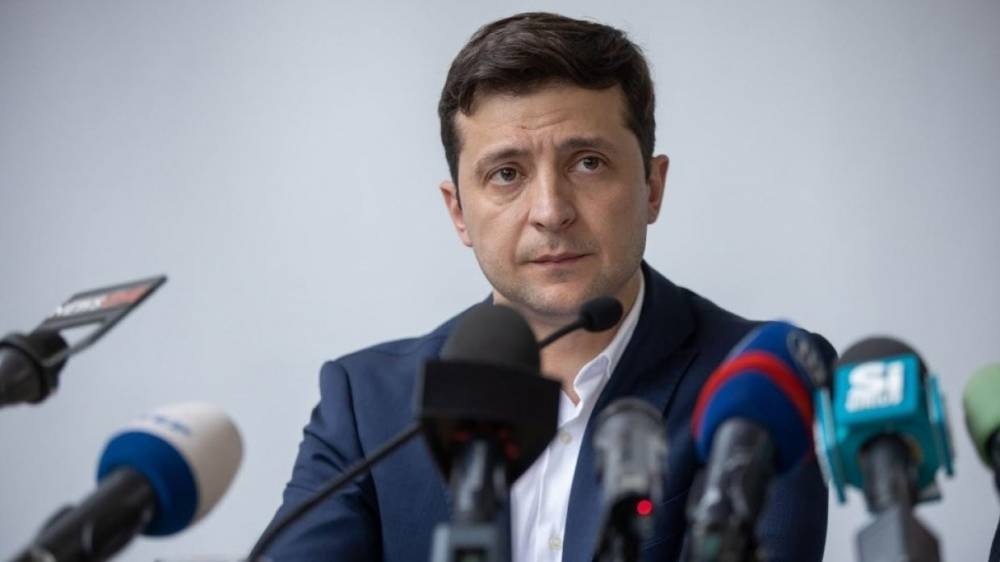 Зеленский потребовал увольнения глав четырех таможен на Украине