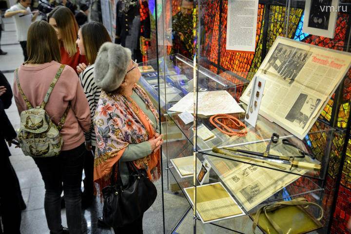 Экспонаты Музеев Московского Кремля покажут на выставке в Коломенском
