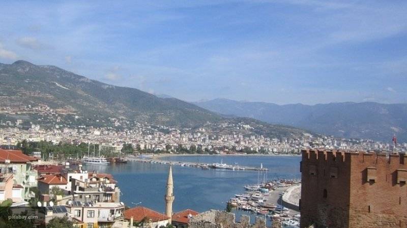 Туристы из Петербурга случайно заплыли из Турции в Грецию