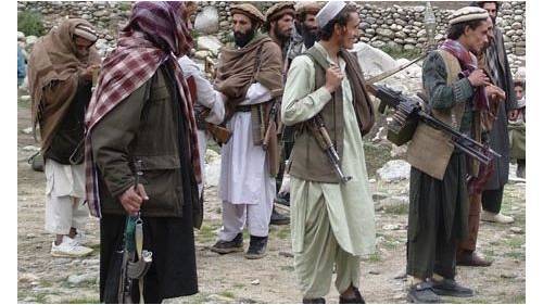 Террорист-смертник взорвал себя в Афганистане. Около 180 жертв