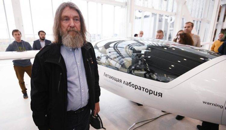 Федор Конюхов достиг Крыма на самолете с солнечными батареями