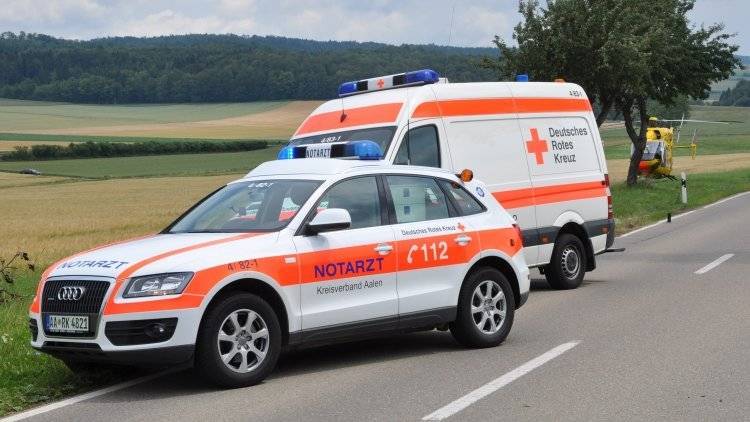Сорок человек пострадали в Германии, где перевернулся рейсовый автобус