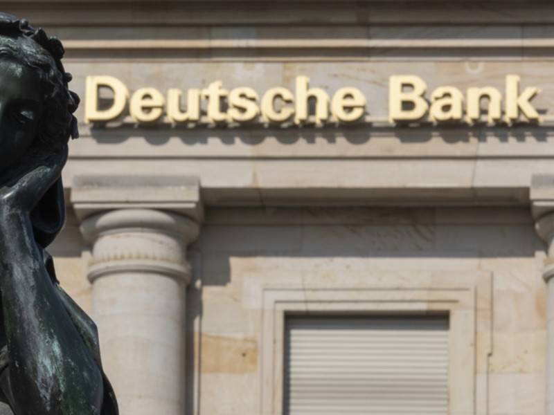 Deutsche Bank определился с числом подпадающих под сокращение