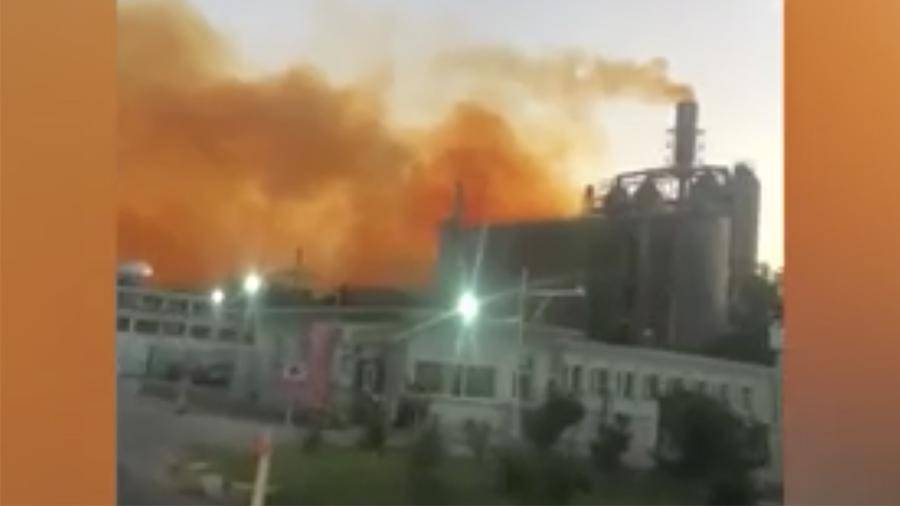 Крупный взрыв прогремел на азотном заводе в Турции