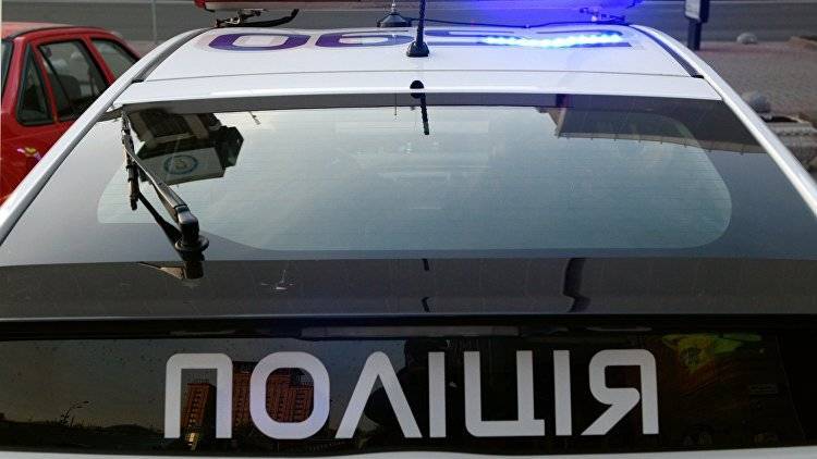 В Одессе мужчина захватил заложников в финучреждении