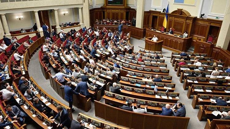 В Киеве возмутились из-за планов провести телемост между Россией и Украиной