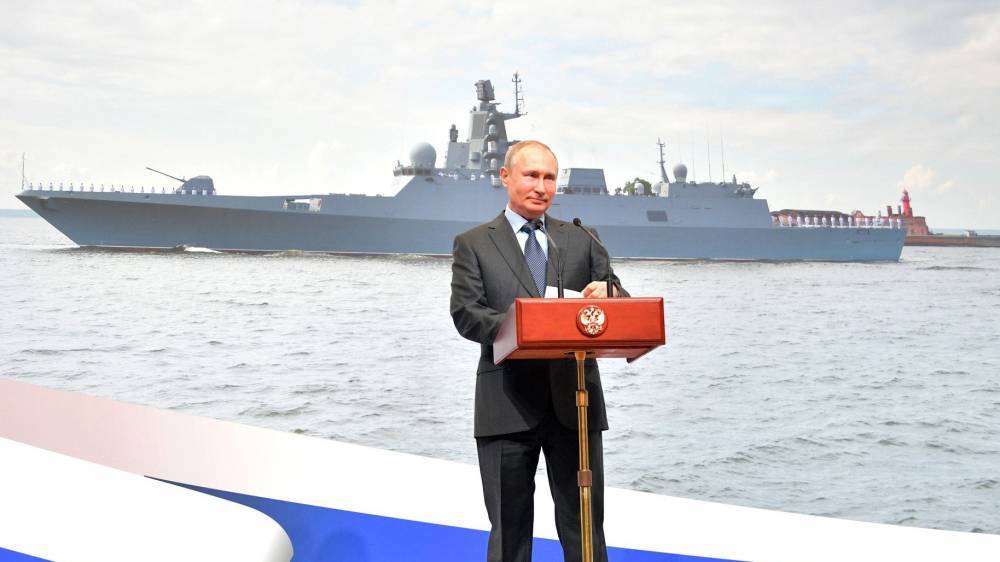 Путин поздравил&nbsp;работников морского и речного флота с праздником