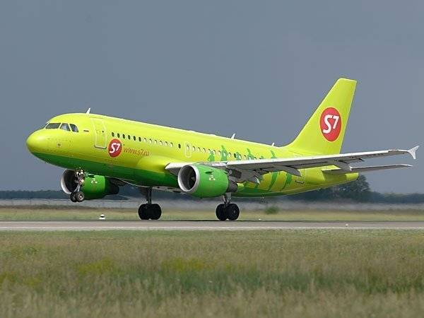 Самолет S7 экстренно приземлился в Братске из-за смерти пассажирки