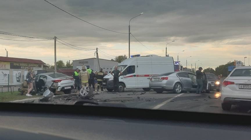 На Михайловском шоссе в Рязани произошло серьёзное ДТП | РИА «7 новостей»