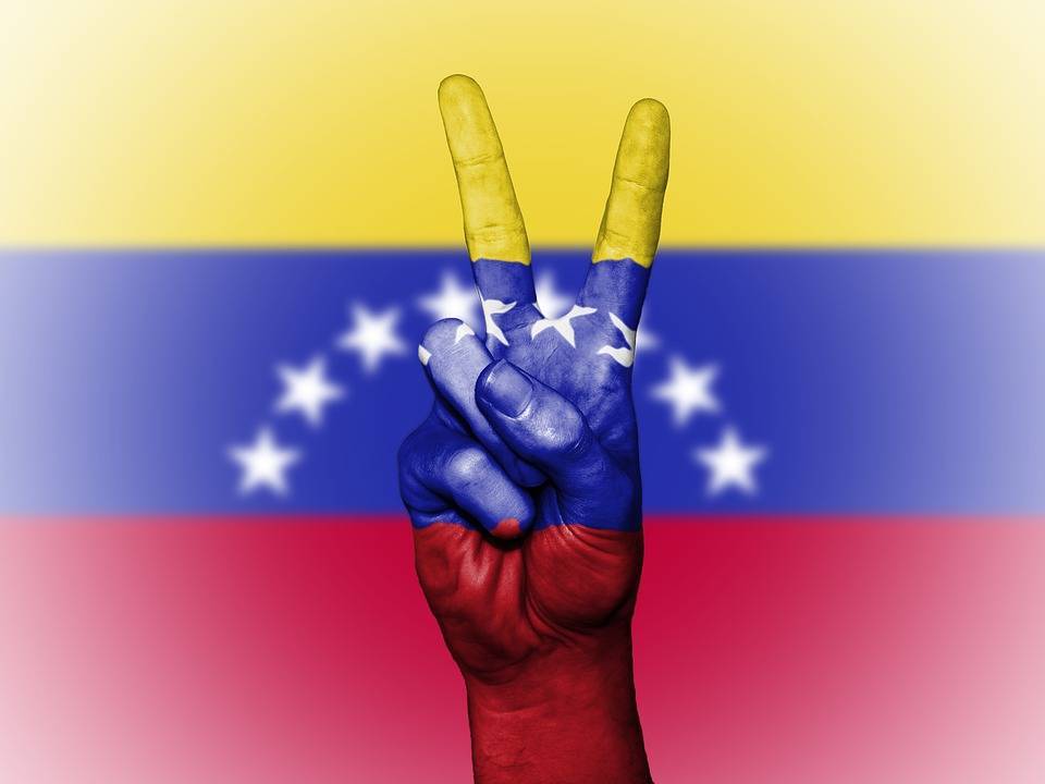 Венесуэла: лидер оппозиции готов к переговорам с Мадуро