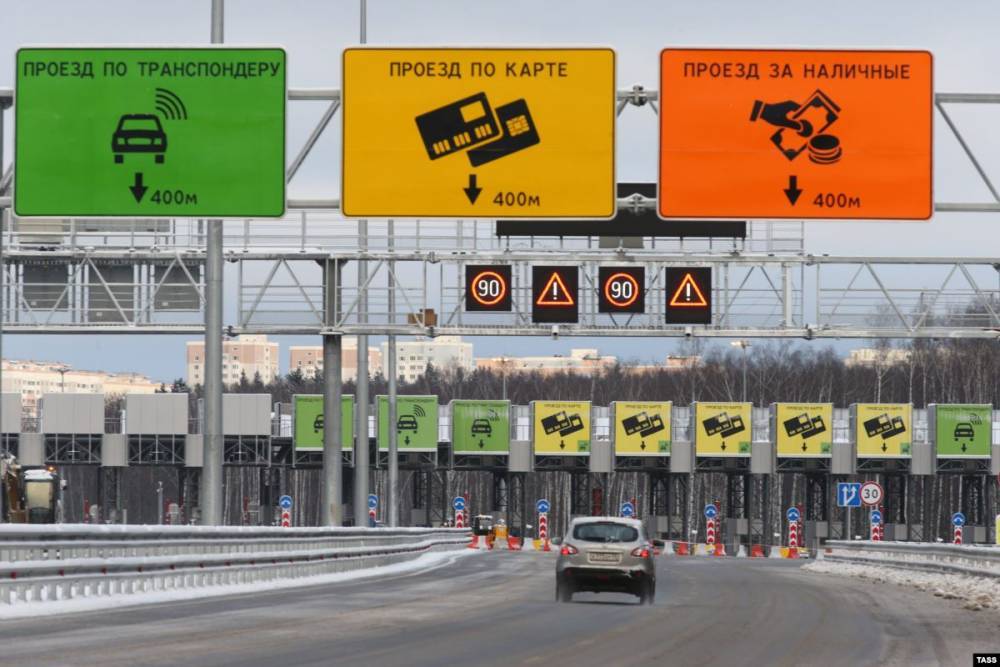 Медведев одобрил проект первой частной автомагистрали в России
