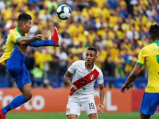 Бразилия победила Перу в Кубке Америки