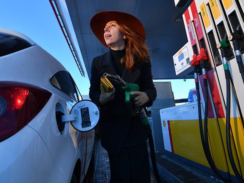 Названы цены на бензин после налогового манёвра