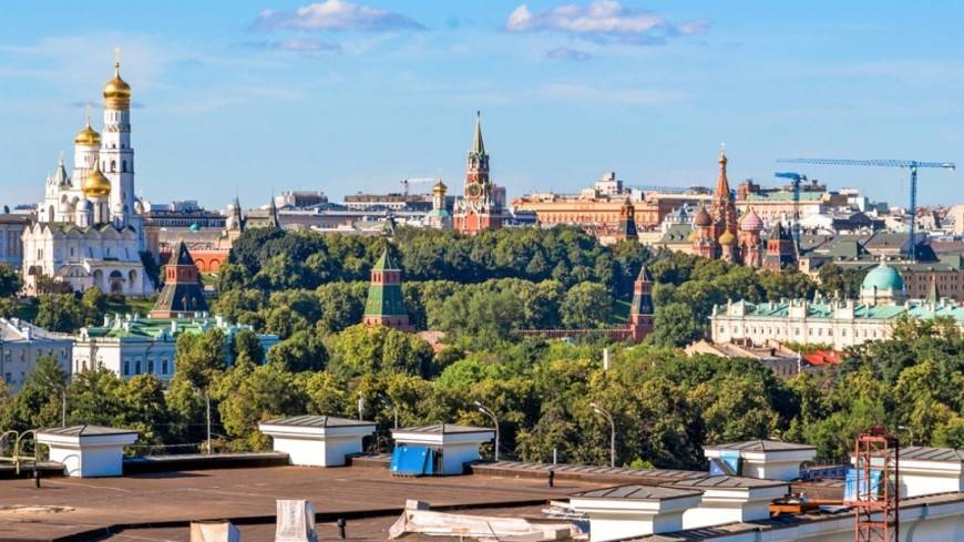 Названы самые романтичные места Москвы