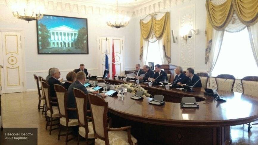 Беглов на заседании правительства Петербурга призвал улучшить качество ремонта дорог