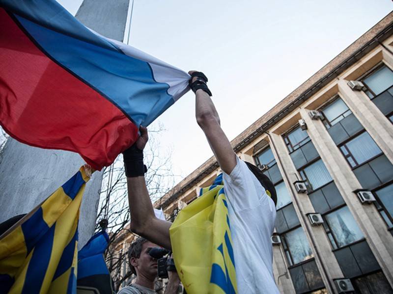 Зеленский назвал телемост между Украиной и Россией дешёвым пиаром