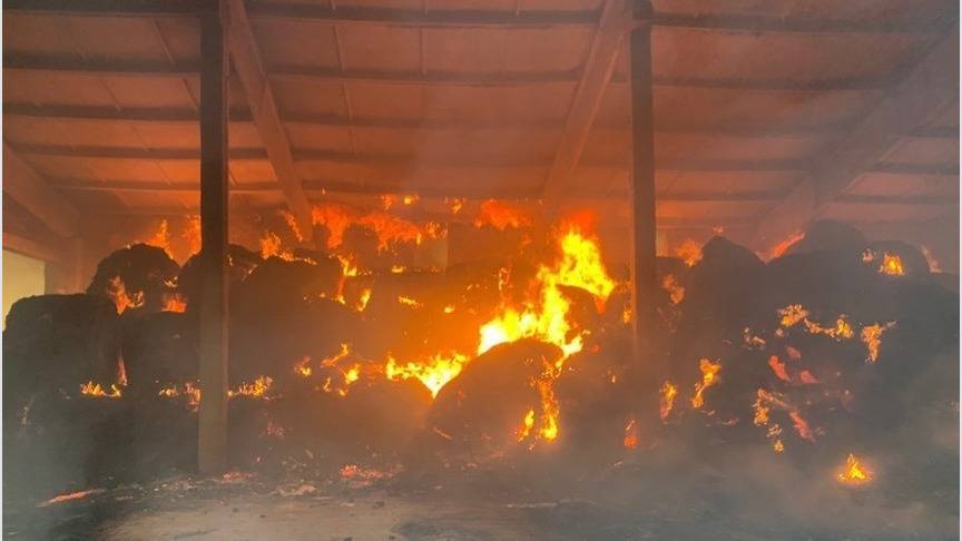 В Слободском районе сгорел склад с сеном