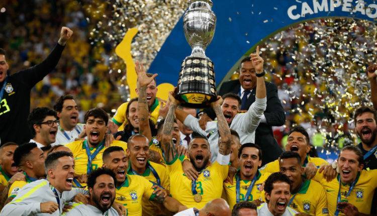 Сборная Бразилии завоевала Кубок Америки