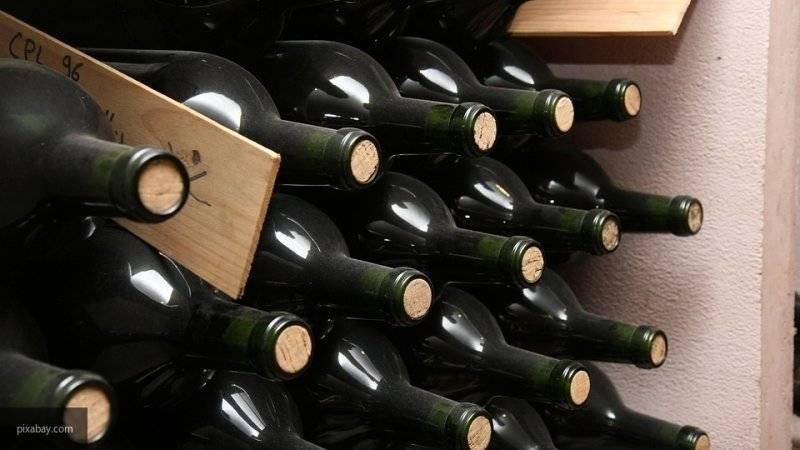 Правительство РФ рассмотрит предложение Госдумы о запрете на импорт вина и воды из Грузии