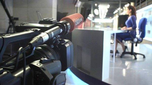 Украинский канал NewsOne объявил об отмене телемоста с Россией