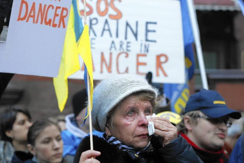 Европа закрывает русофобский спектакль для Украины