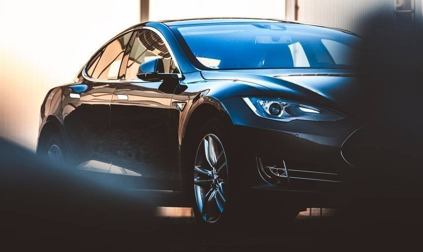 Водитель Tesla Model 3 установил рекорд, проехав за сутки 2781 километр