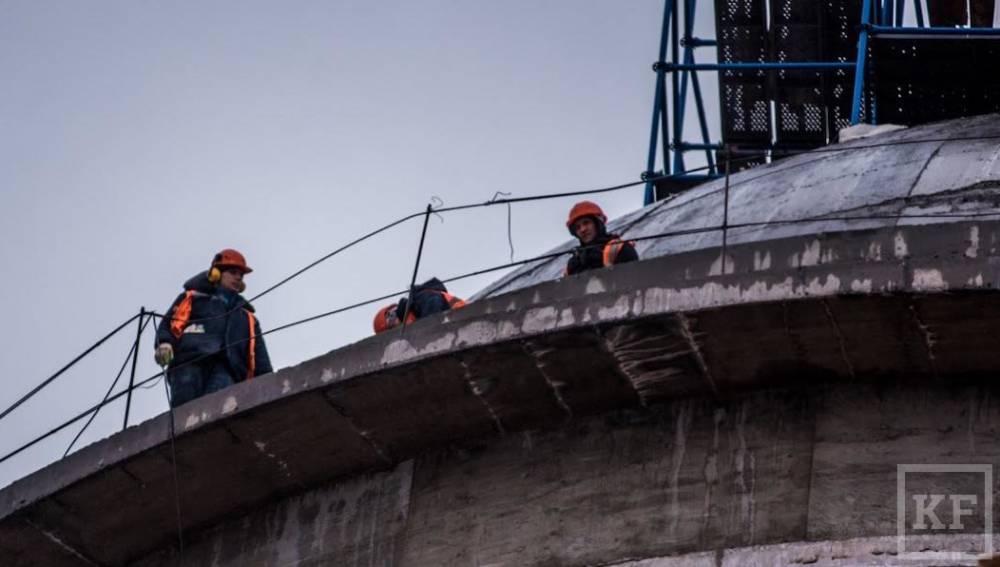 Рабочий упал с крыши и погиб в Казани | РИА «7 новостей»