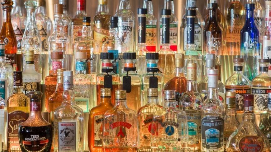 Петербургские полицейские нашли 168 тонн поддельного алкоголя