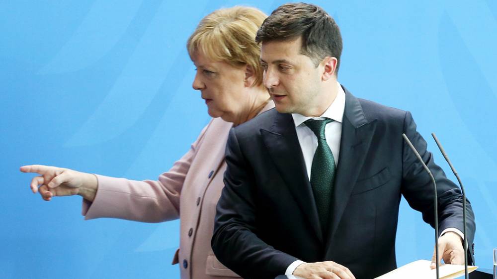 "Меркель уже трясёт в его присутствии": В Берлине неоднозначно прокомментировали инициативу Зеленского