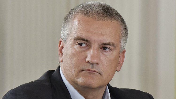 Аксенов призвал наказать Грузию санкциями за оскорбившего Путина ведущего
