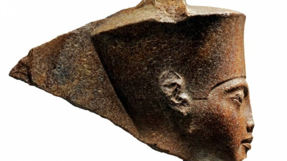 Египет обратился в Интерпол из-за продажи на аукционе Christie's бюста Тутанхамона