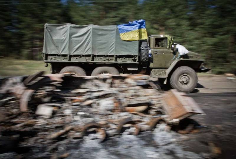 Уничтожение грузовика ВСУ на Донбассе попало на видео
