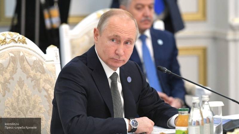 Путин заявил, что знает об участии "грузинских снайперов" в событиях на Майдане