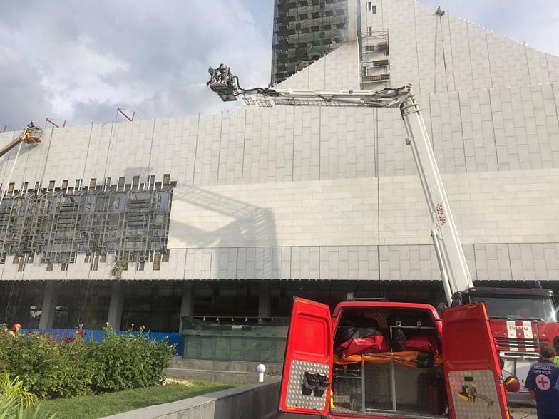 МЧС: пострадавших при пожаре в Музтеатре Ростова нет