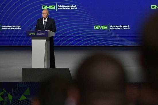 Путин рассказал о рисках обострения экологических вызовов на фоне технологического развития