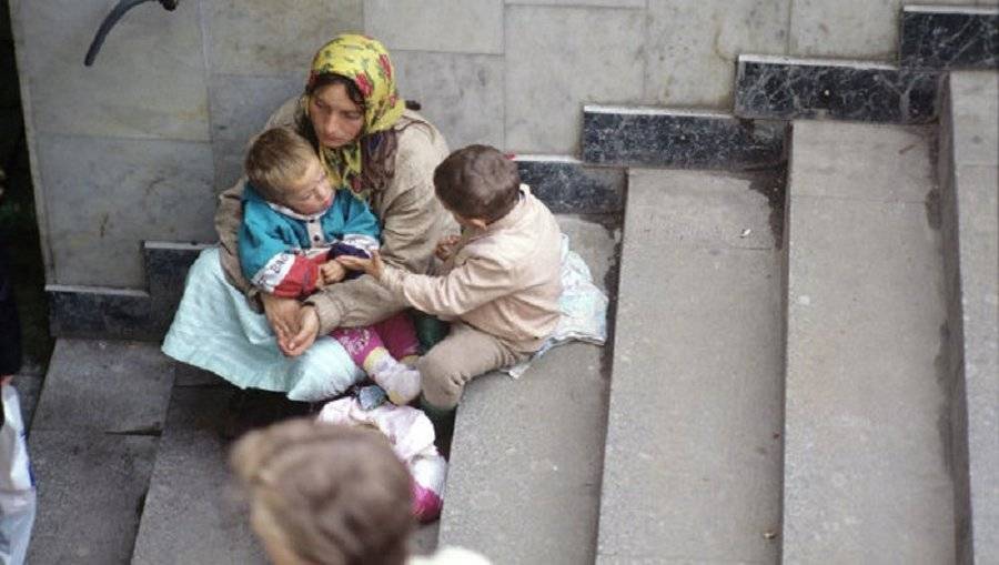 Под Хмельницком женщина пыталась сдать детей «в аренду» за 5 тысяч гривен | Новороссия