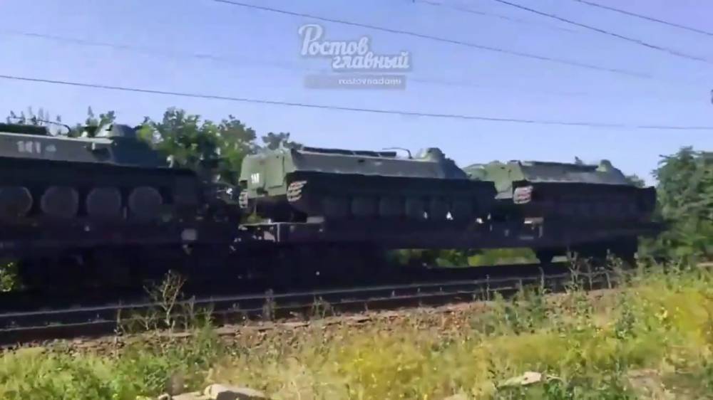 В России на границе с Украиной зафиксировано передвижение военной техники (видео)