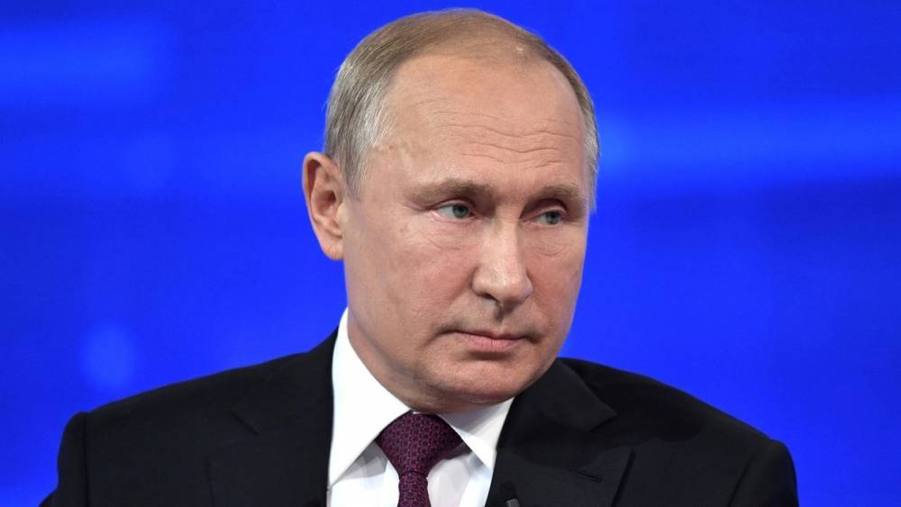 Путин заявил, что знает об участии грузинских снайперов в событиях на Майдане
